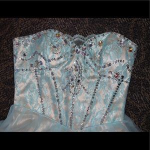 Homecoming or prom dress size 3/4.